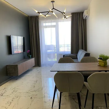 Апартаменты Stylish Near The Sea G35 *